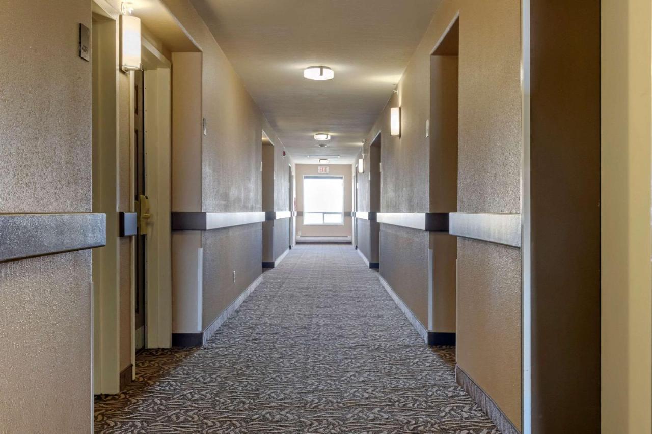 Comfort Inn Lethbridge Exterior foto