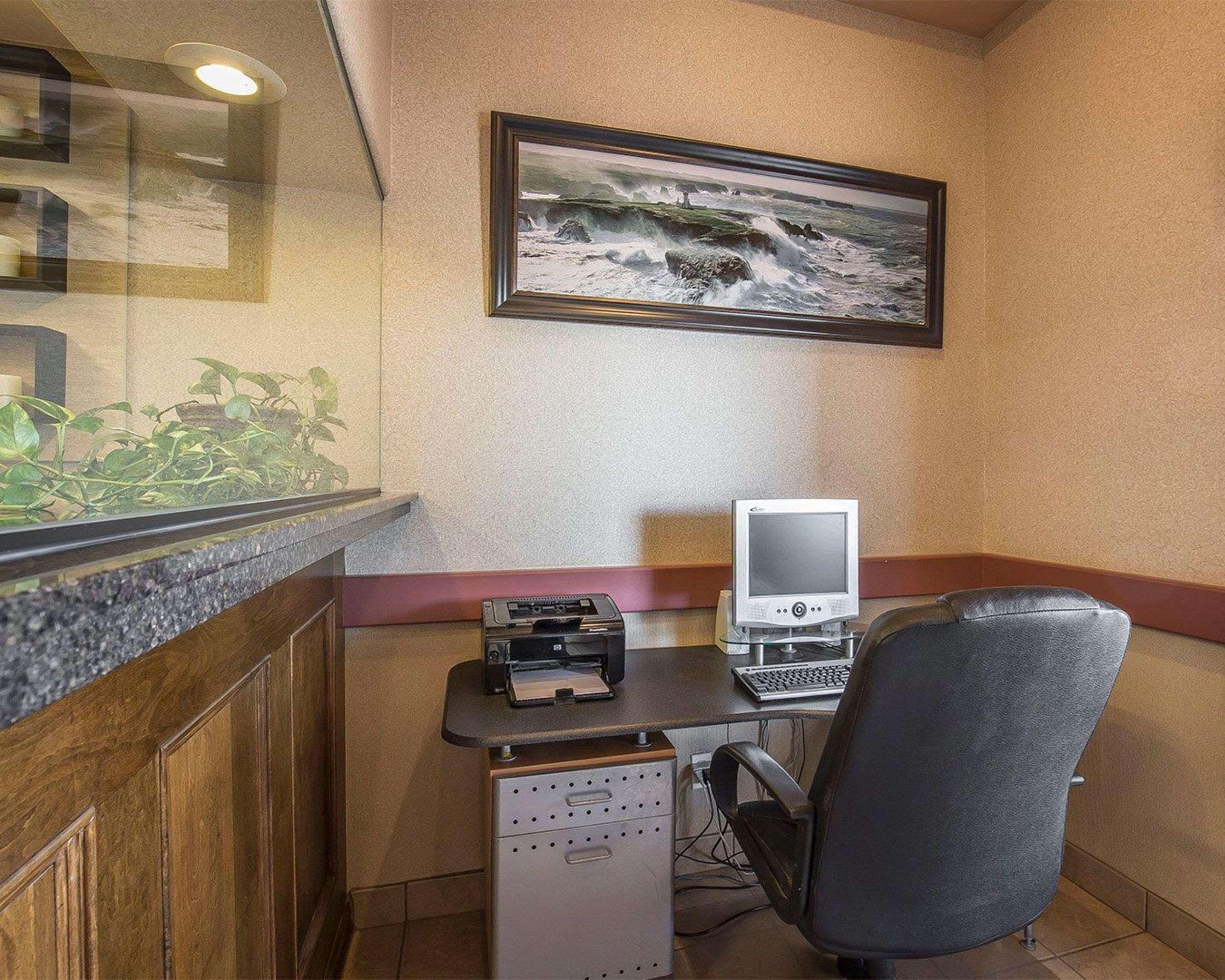 Comfort Inn Lethbridge Exterior foto