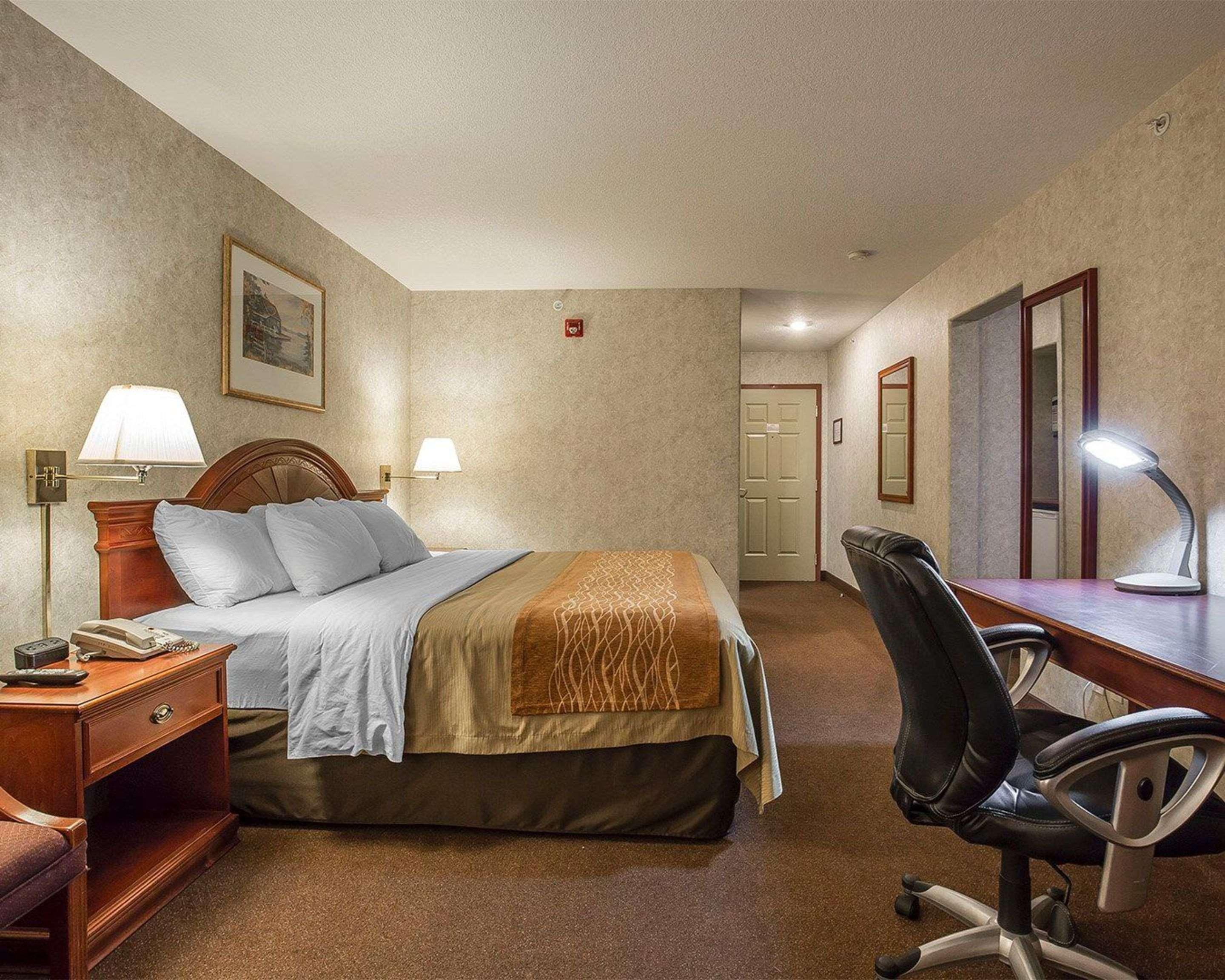 Comfort Inn Lethbridge Exterior foto