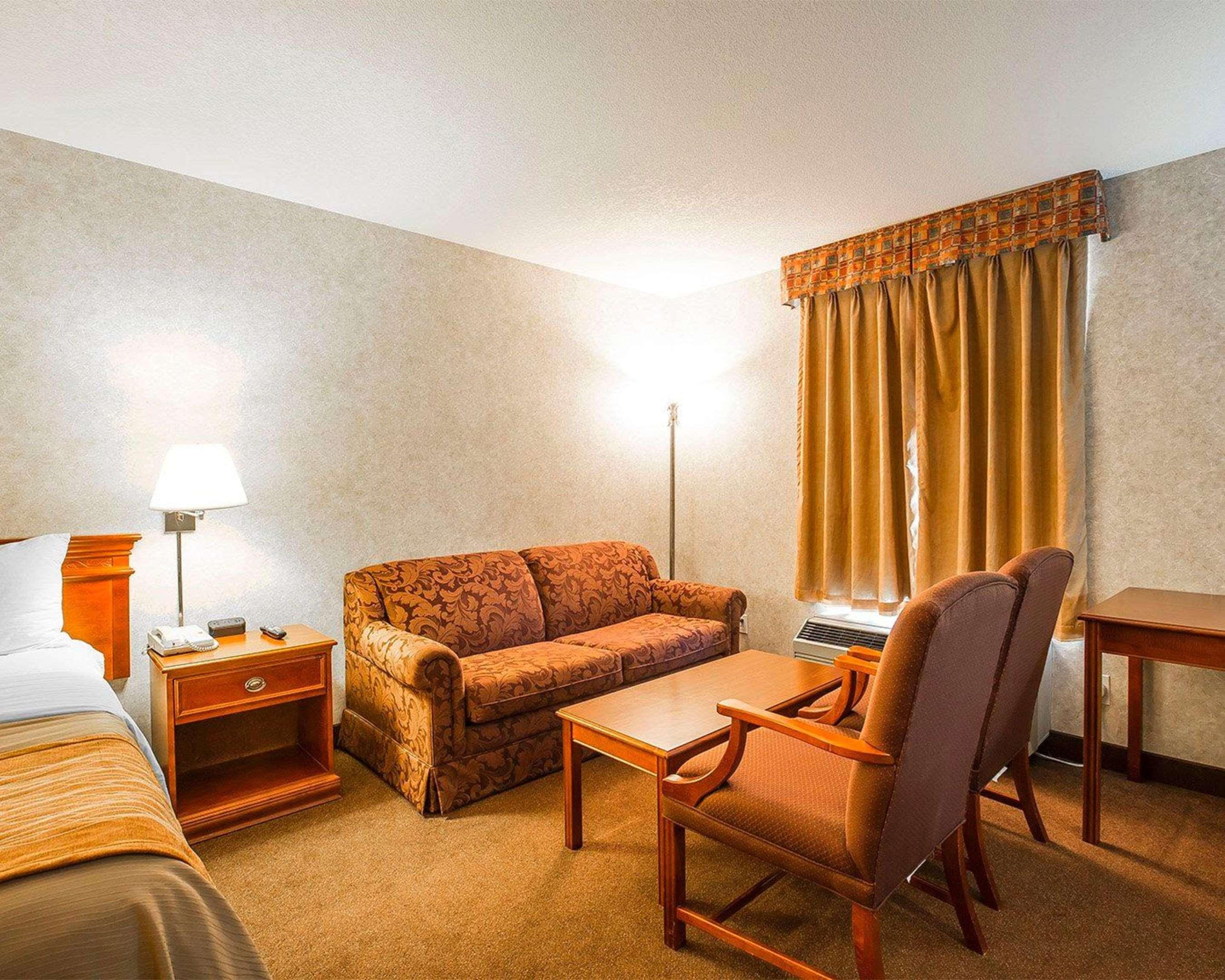 Comfort Inn Lethbridge Exterior foto