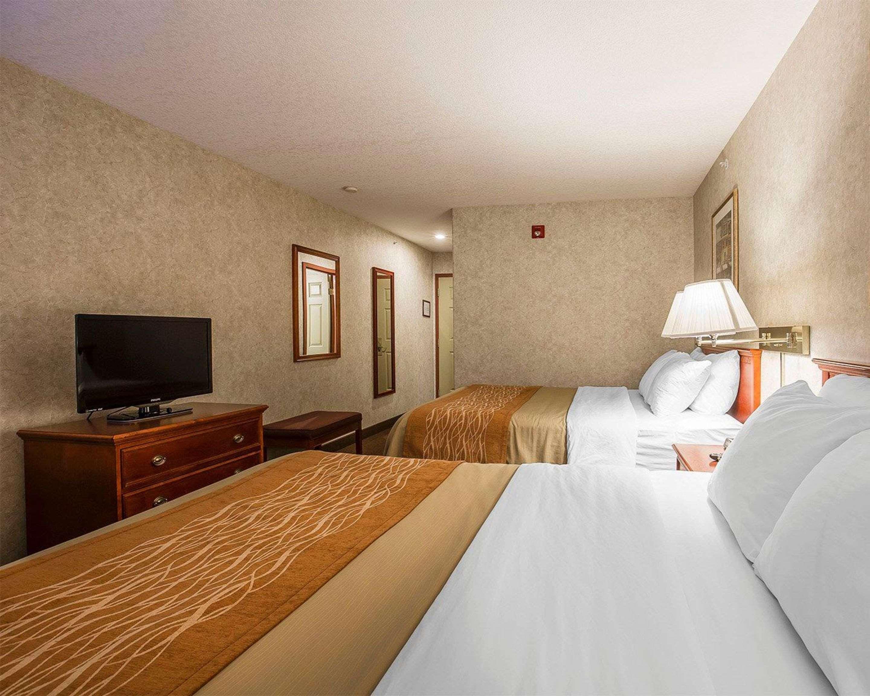 Comfort Inn Lethbridge Exterior foto